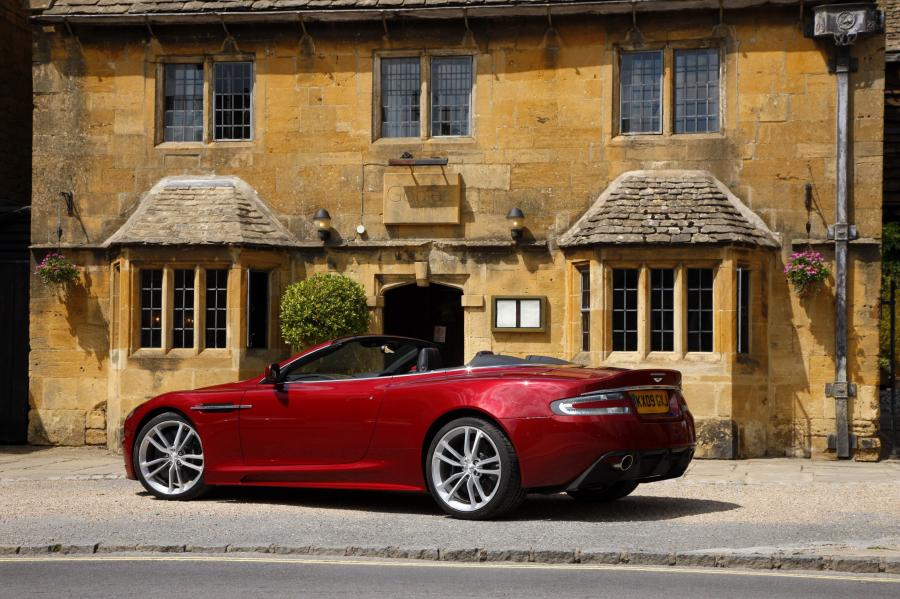  Aston Martin DBS Volante 2009 года  (UK) (фото 9 из 47)